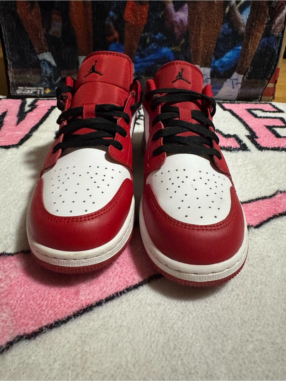 Jordan 1 Low (Chicago) - Picture 5 of 6
